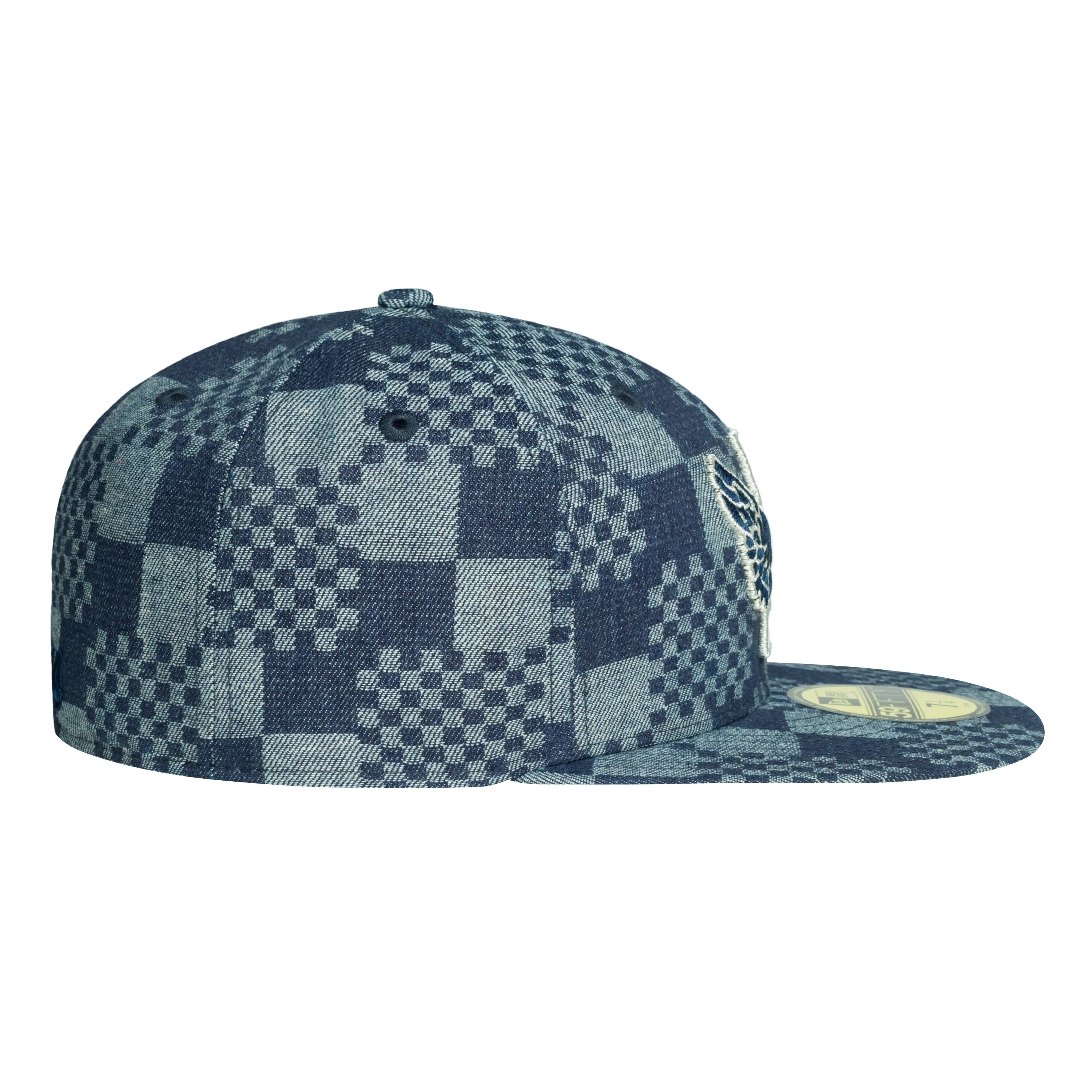 L-Wing Domier Print Navy Fitted