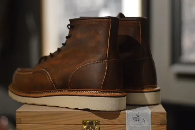 Red Wing 1907 Classic Moc Toe Copper Rough & Tough